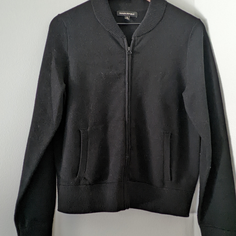 Banana Republic black zip up sweater